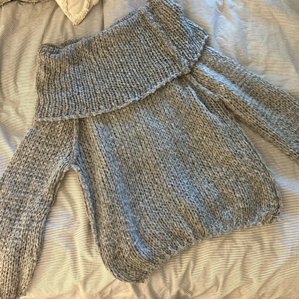 Vestique Gray Chunky Knit Sweater